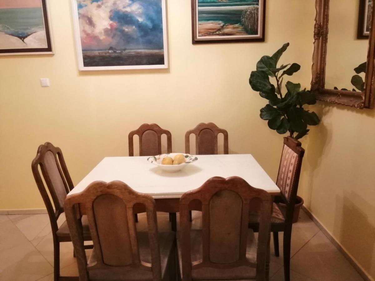 Vizaknai Apartmanhaz Szekesfehervar Bagian luar foto